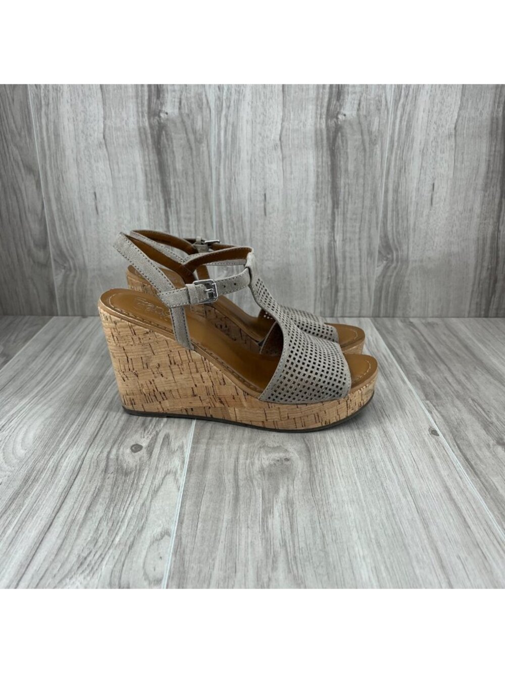 Franco Sarto Wedge Sandals Womens 7M Clinton2 Taupe Suede Buckle Strap Shoes